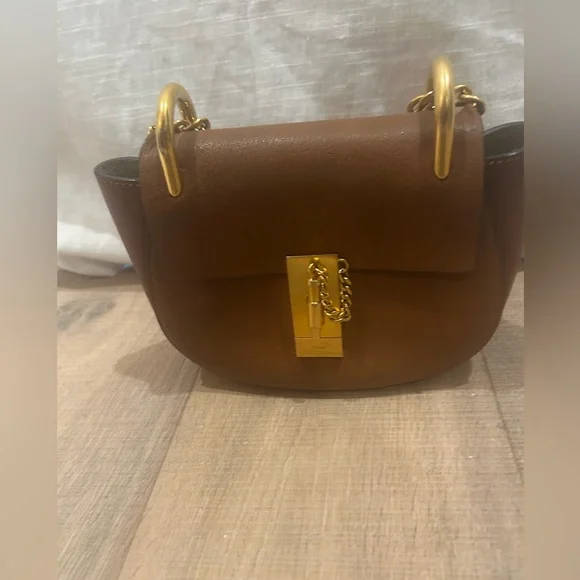 Chloe small Drew Brown Leather Shoulder Bag with Gold Chain - Picture 3 of 10